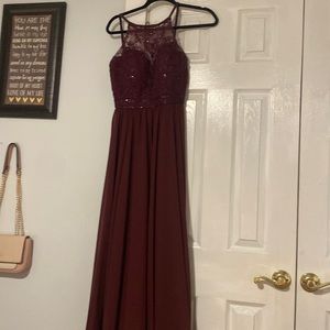 burgundy maxi gown lace top size 6 (tighter fit)